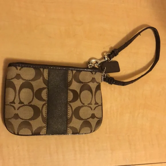 Coach Wallet - Picture 6 of 6